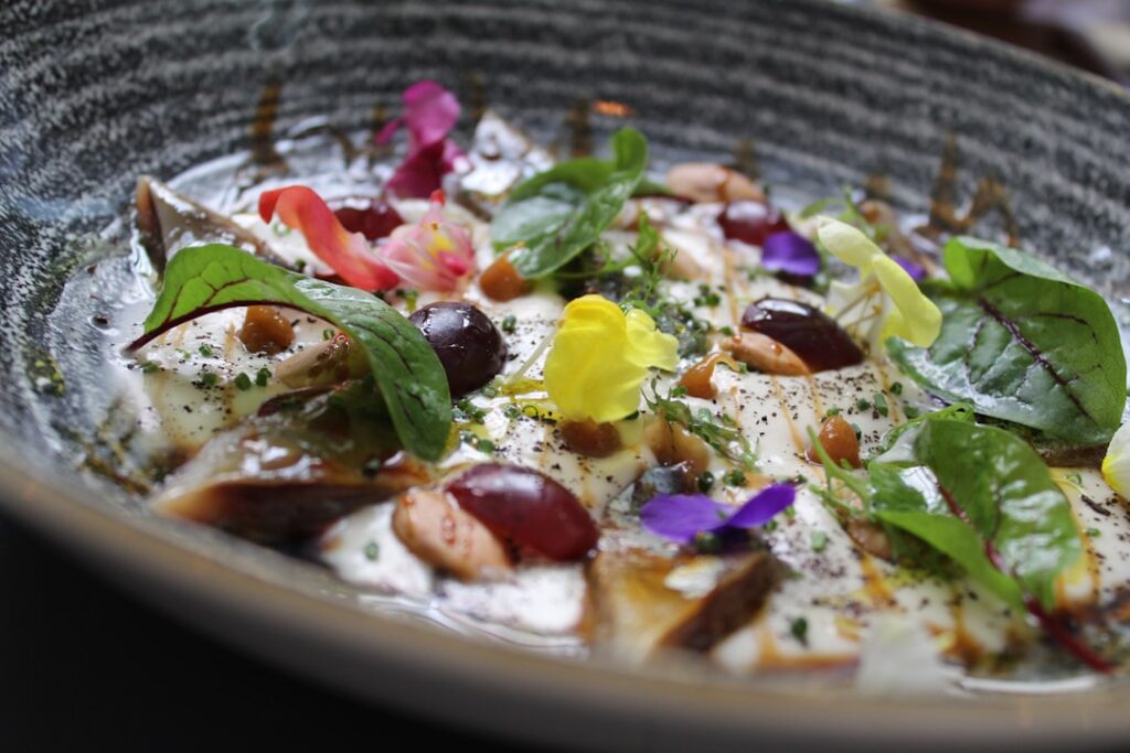 vegetable salad in grey round plate